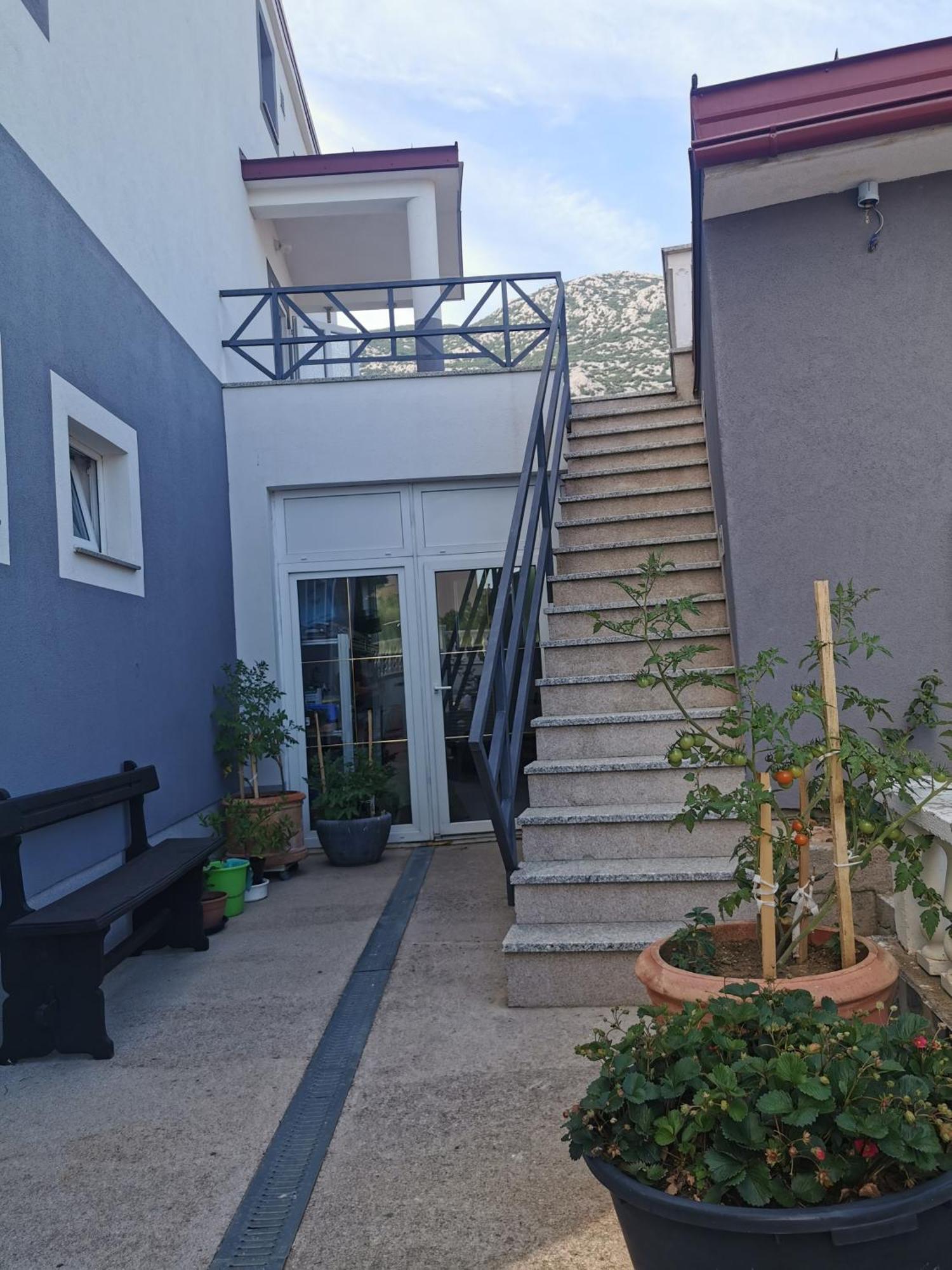 Apartmani Gabi Чезарица Экстерьер фото