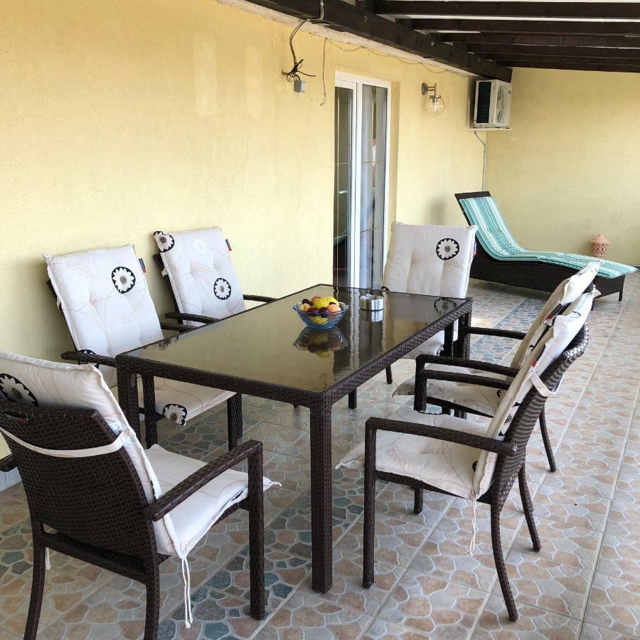 Apartmani Gabi Чезарица Экстерьер фото