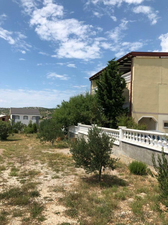 Apartmani Gabi Чезарица Экстерьер фото
