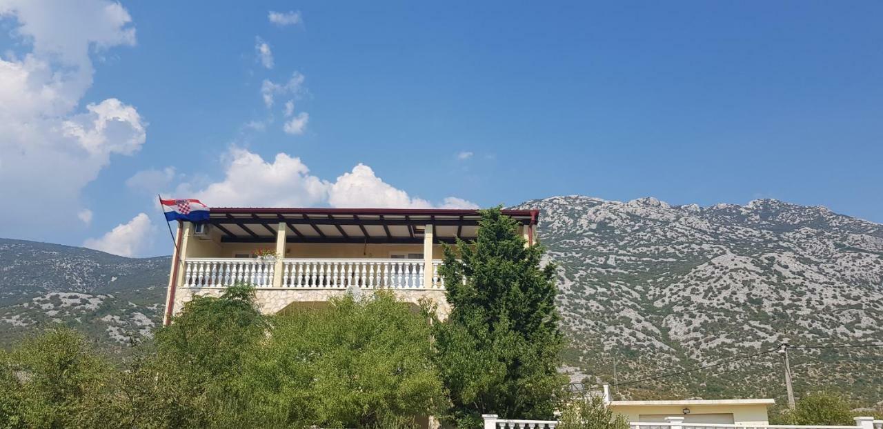 Apartmani Gabi Чезарица Экстерьер фото